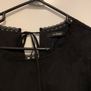 Black Laced 3/4 Sleeve Top